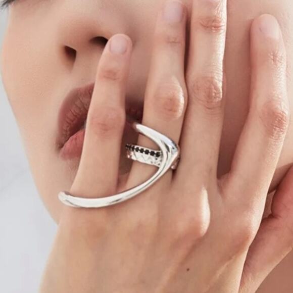 Sterling Silver Two-finger Ring Hollow Geometric For Women Vintage Creative - Picture 3 of 6